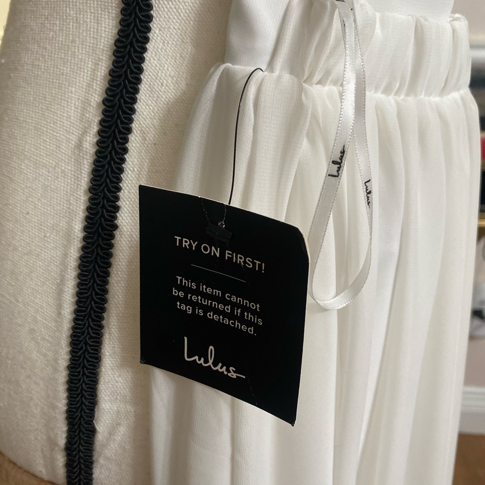 Lulu's White Maxi Skirt - Picture 5 of 9